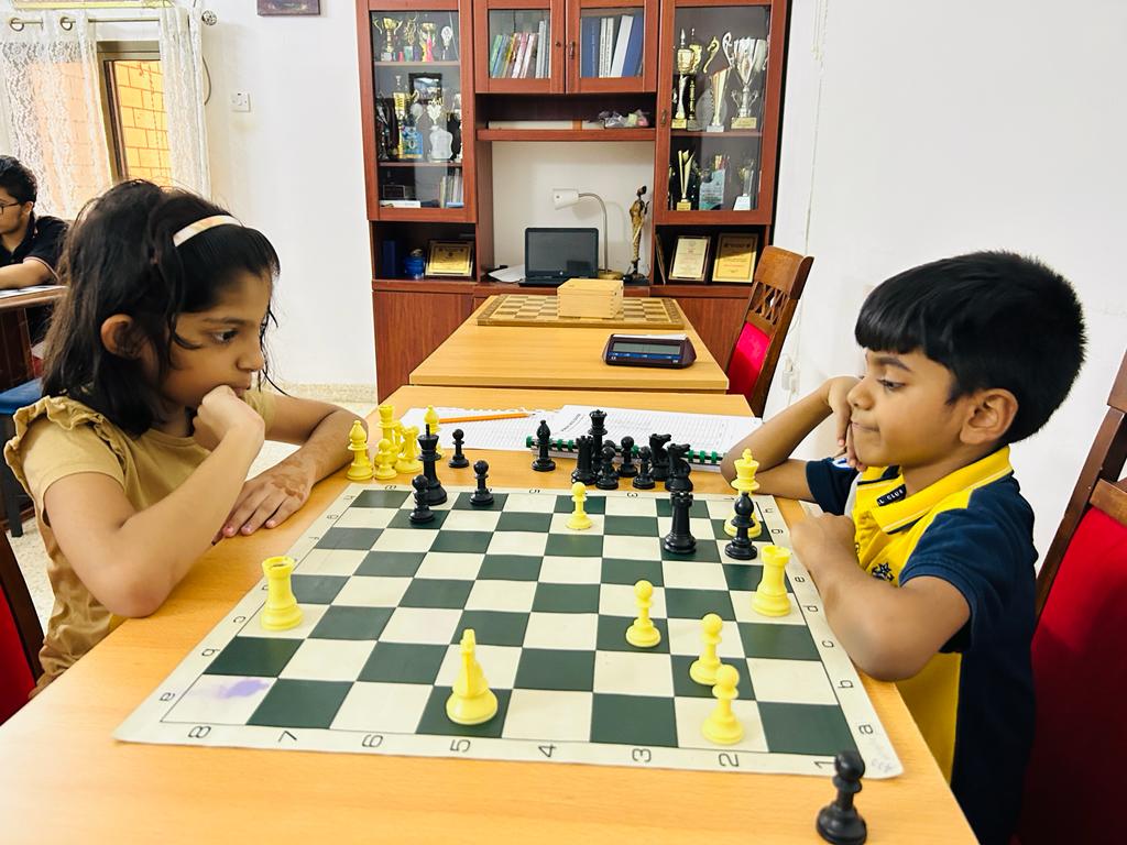 Springer Chess School